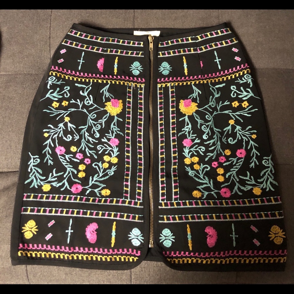 Entro skirt